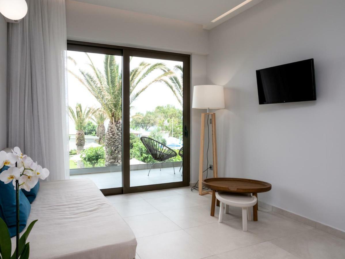 Marinos Beach Hotel Платанес Екстер'єр фото